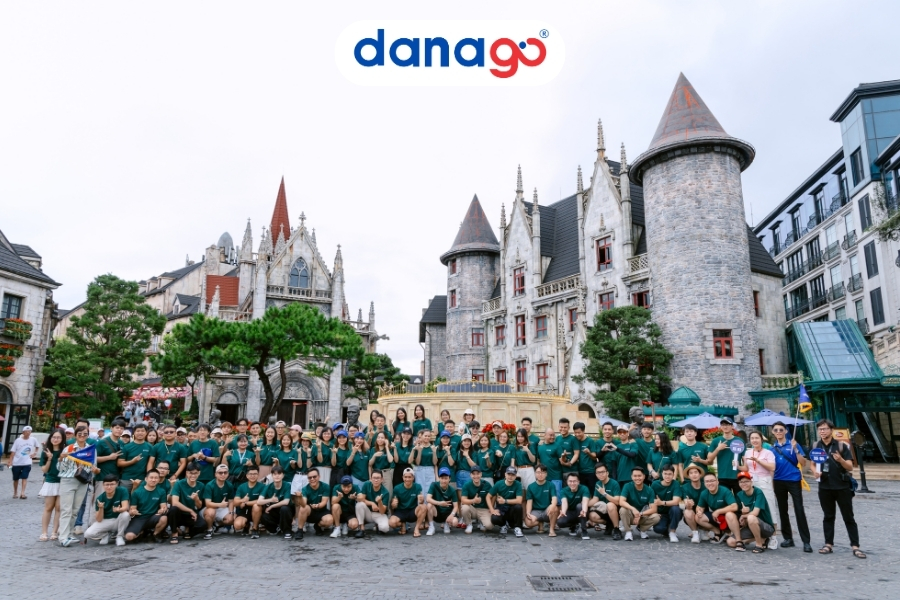 Check-in Làng pháp tại Bà Nà Hills