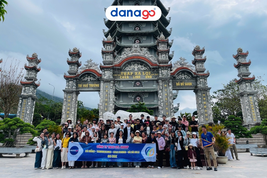 Tour Đà Nẵng tham quan chùa Linh Ứng